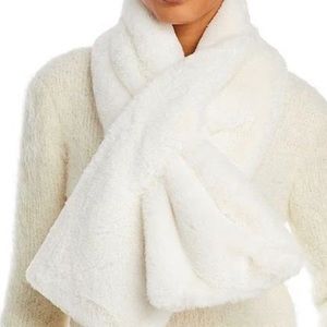 Apparis women’s Bambi Faux Fur Scarf in White